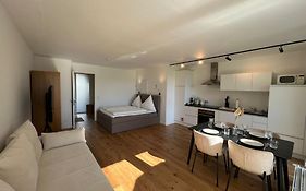 Urban Lodges - Studio Apartments am Seerhein